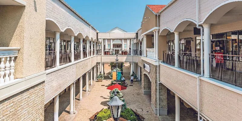 株式会社フィルアップ　インターネット環境構築　アウトレットモール